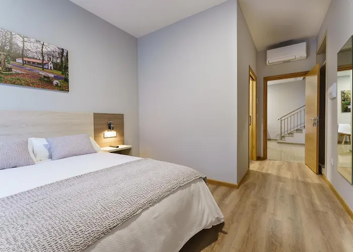 בית הארחה Casa Elena *** Arzúa
